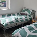Shakespeare House No. 1 Rooms